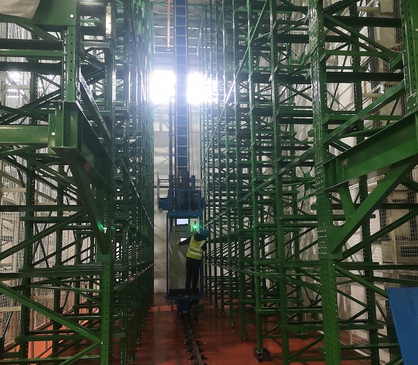 Système d’entrepôt automatisé au service de l’industrie automobile