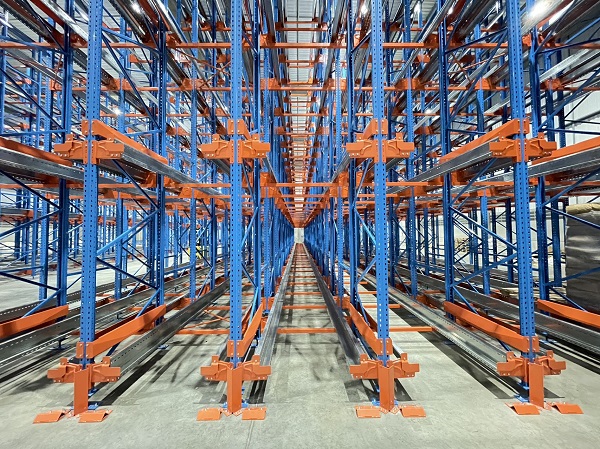 Pallet shuttle system project in Brazil Projet de système de navette palette au Brésil